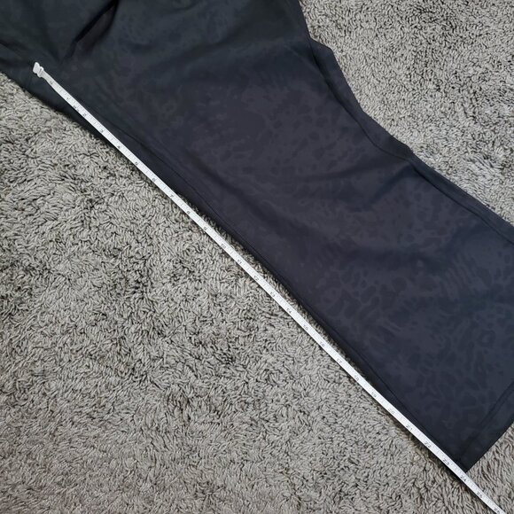 NWT Adidas  x 11 Honore Black Animal Print Flared Cropped Athletic Leggings - 2X - Picture 7 of 7